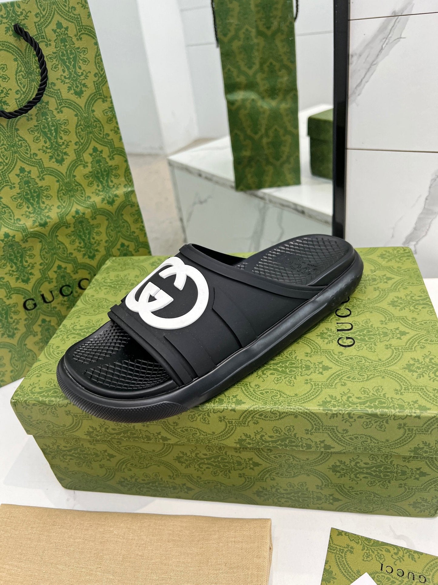 PLATFORM SLIPPERS IN BLACK IMPORTED TPU - 35