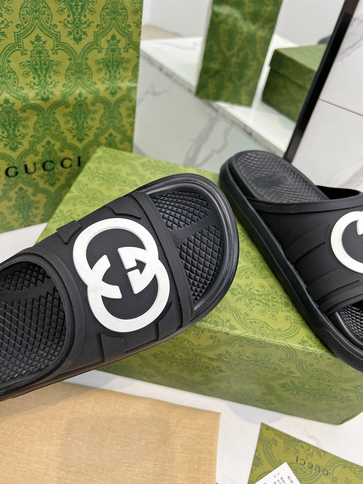 PLATFORM SLIPPERS IN BLACK IMPORTED TPU - 35