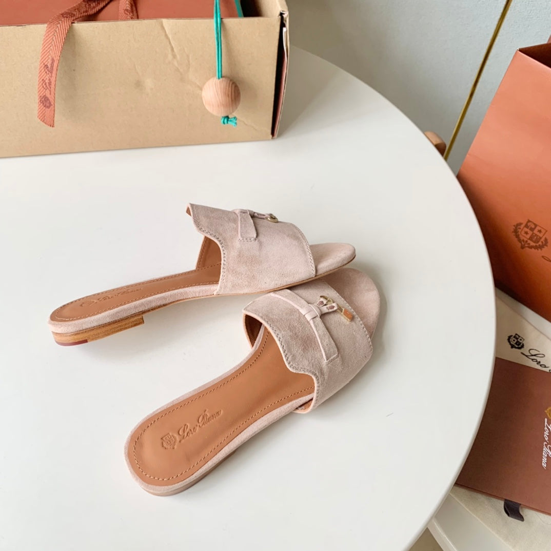 Summer Charms Sandals in Flamingo Suede - 35