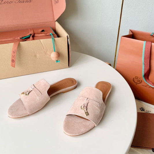 Summer Charms Sandals in Flamingo Suede - 35