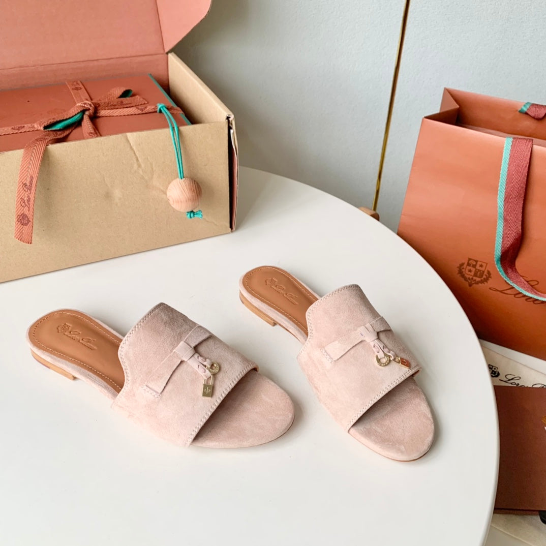 Summer Charms Sandals in Flamingo Suede - 35
