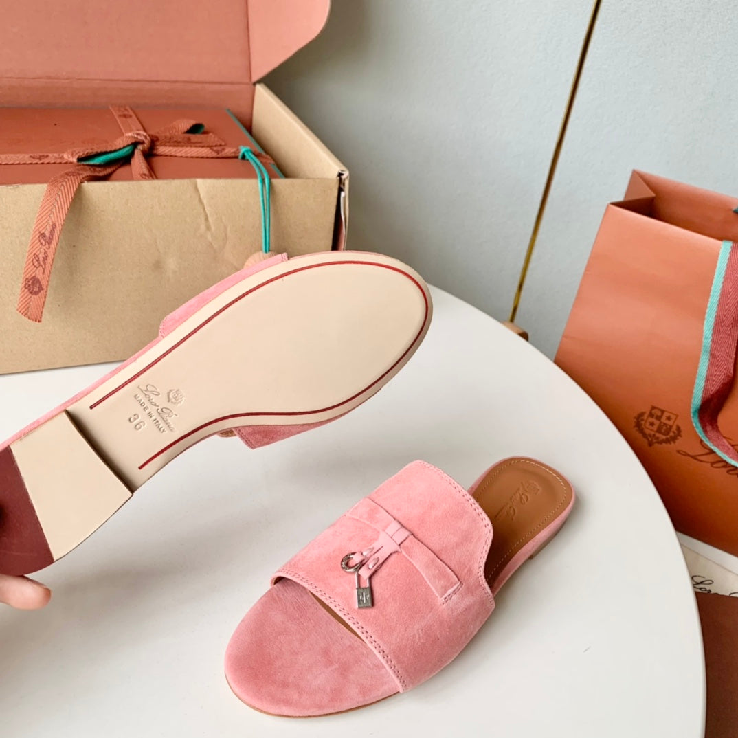 Summer Charms Sandals in Pink Suede - 35