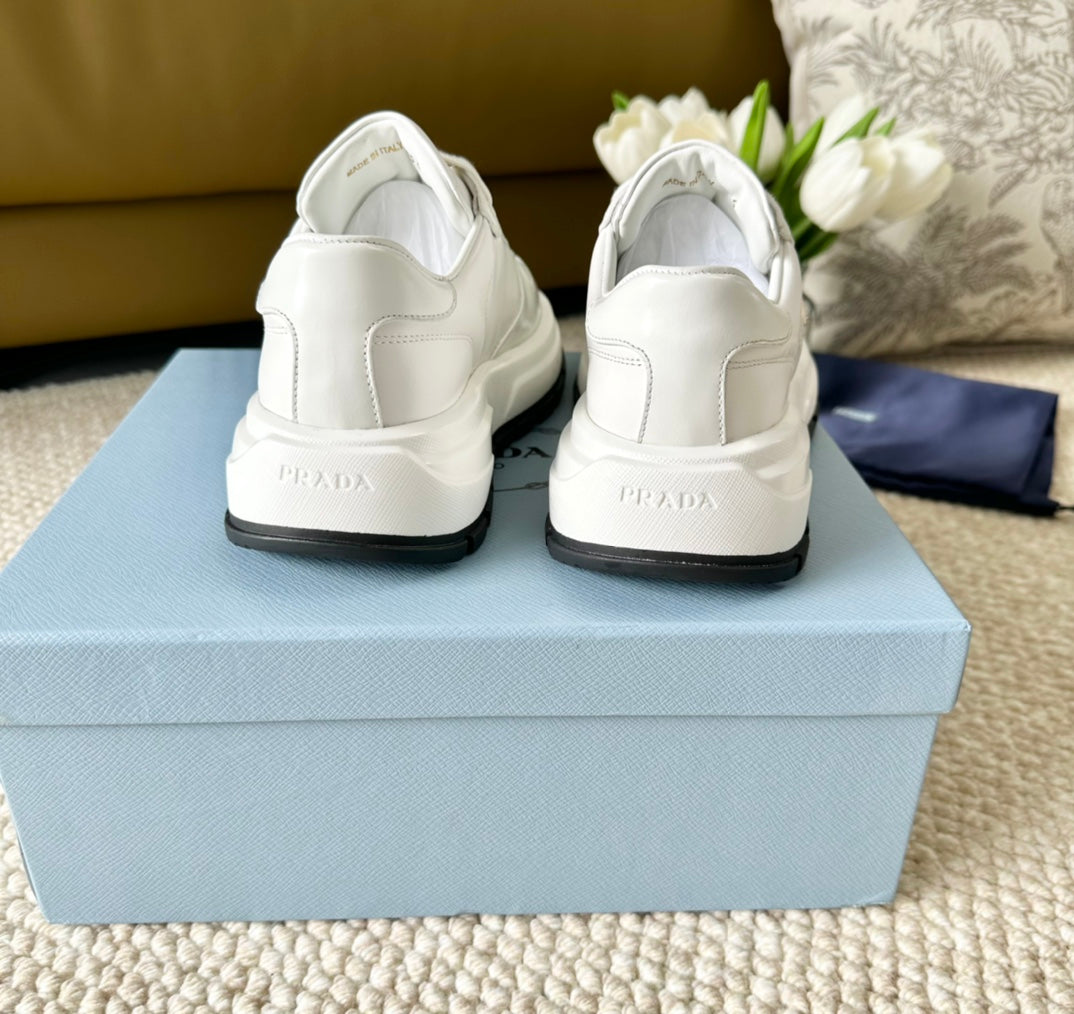 PRA THICK SOLE SNEAKER WHITE AND BLACK LOGO CALFSKIN - 35