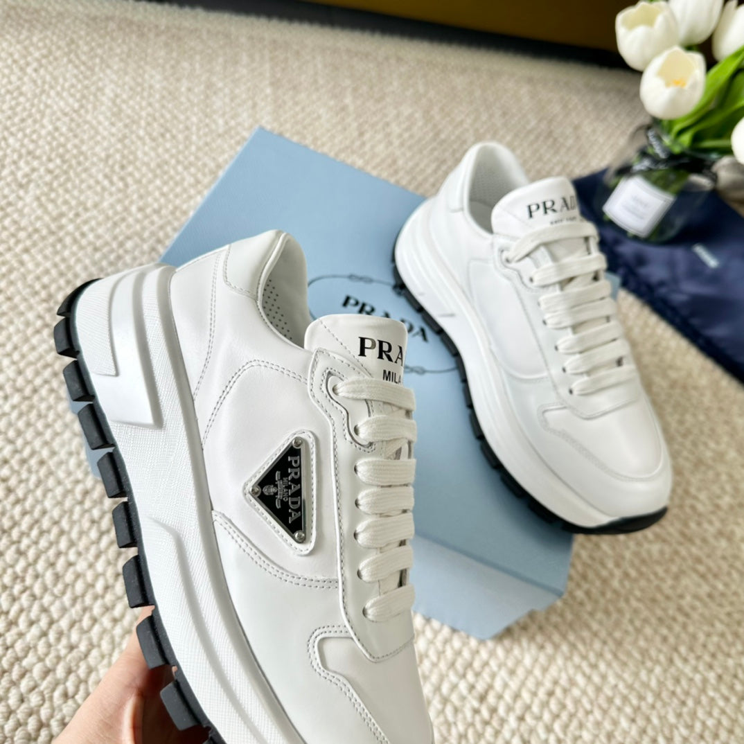 PRA THICK SOLE SNEAKER WHITE AND BLACK LOGO CALFSKIN - 35