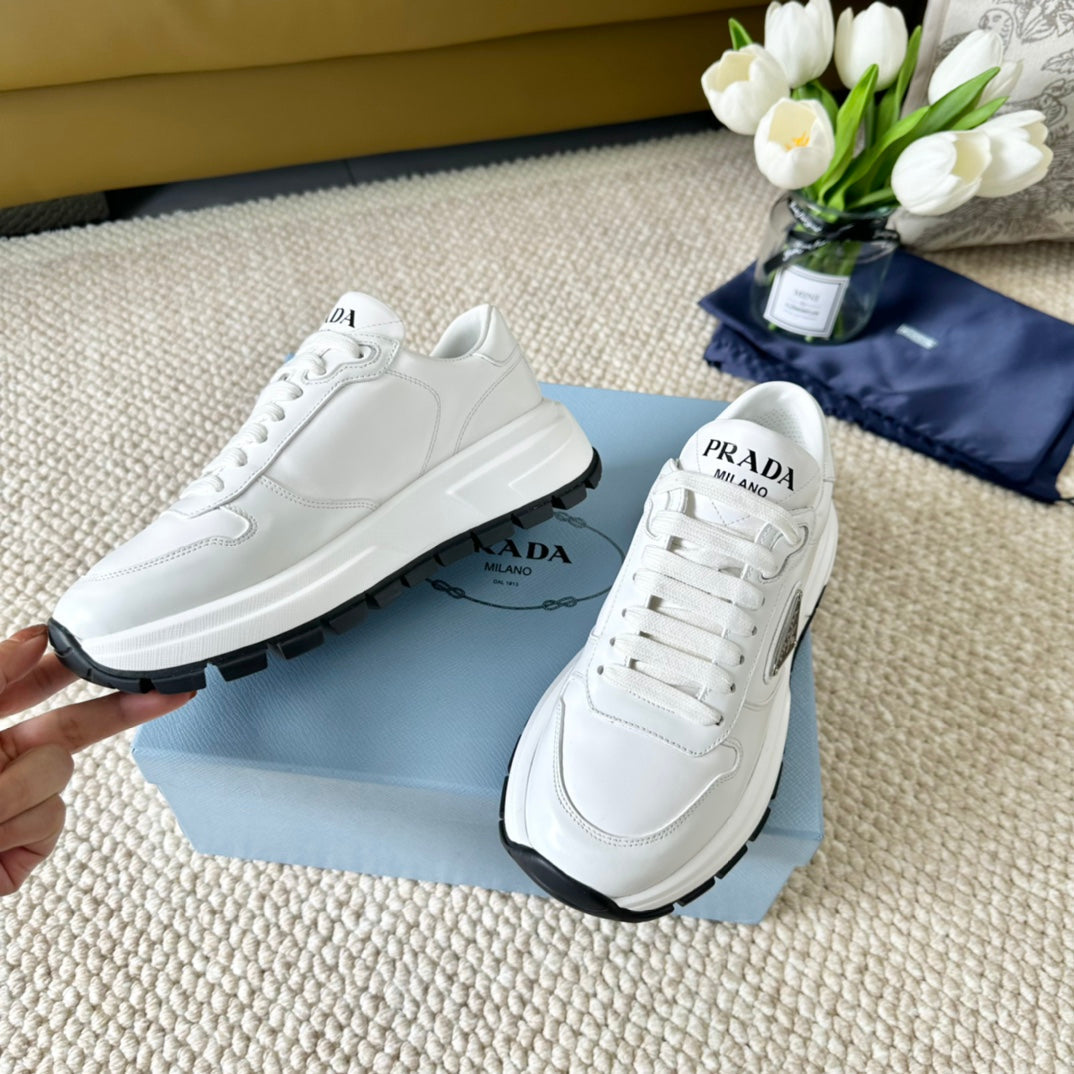 PRA THICK SOLE SNEAKER WHITE AND BLACK LOGO CALFSKIN - 35