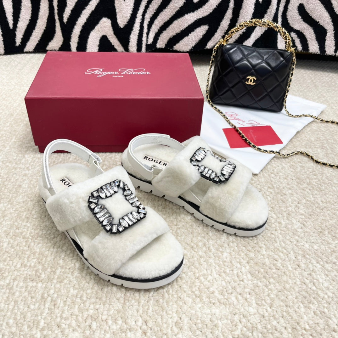 VIV' WINTER FUR STRASS BUCKLE SANDALS IN WHITE SHEEPSKIN - 35