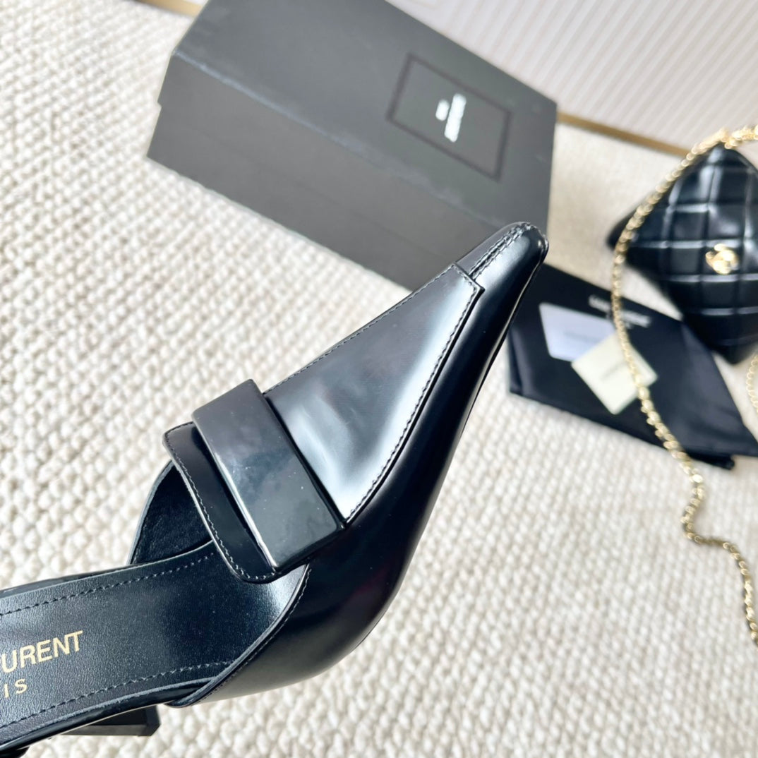 D'ORSAY PUMPS IN BLACK SMOOTH CALFSKIN - 35