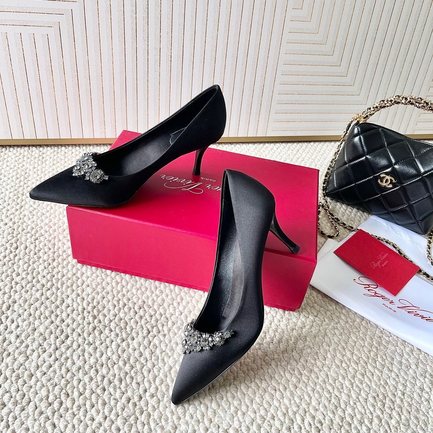 EFFLORESCENCE PUMPS IN BLACK SATIN - 35