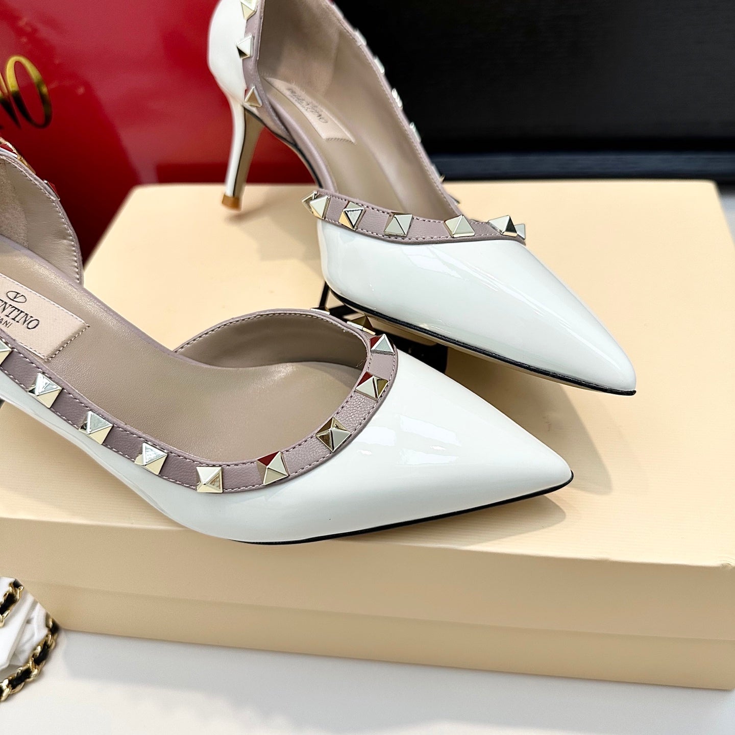 VLTN ROCKSTUD HEELS 25S 60 MM IN WHITE GLOSSY LEATHER - 34