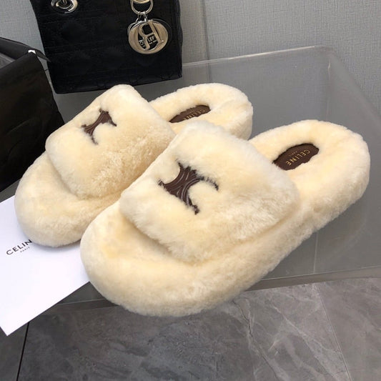THICK-SOLED SLIPPER IN BEIGE CREAM LAMB FUR - 35