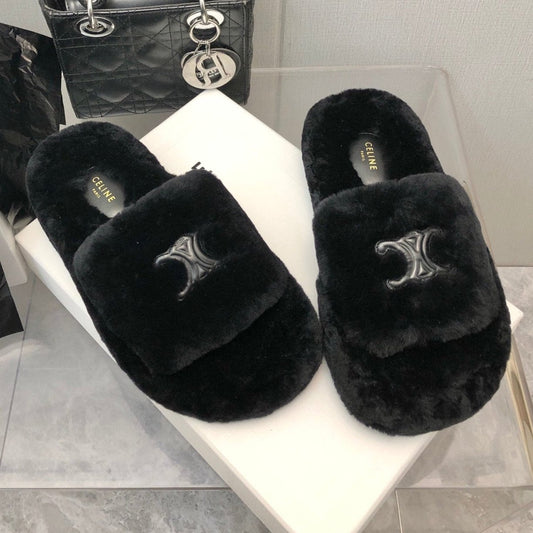 THICK-SOLED SLIPPER IN BLACK LAMB FUR - 35