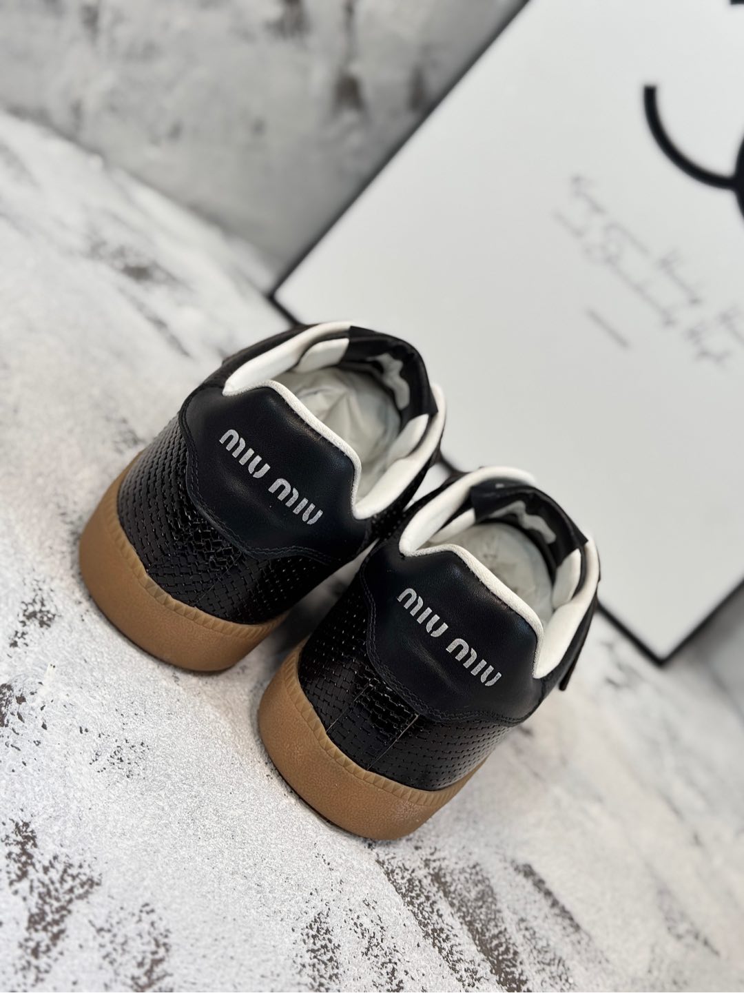 RETRO SNEAKERS WITH RIPTAPE STRAPS IN BLACK LAMBSKIN KNITTED PATTERN - 35