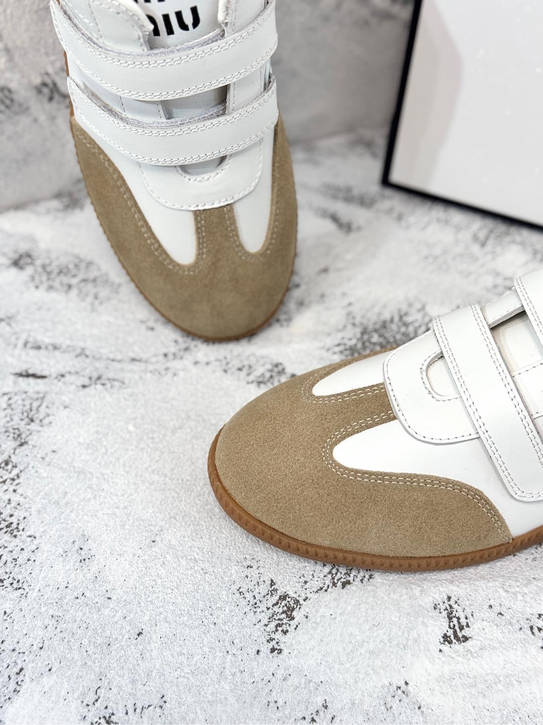 RETRO SNEAKERS WITH RIPTAPE STRAPS IN WHITE LAMBSKIN MIX PEANUT SUEDE - 35