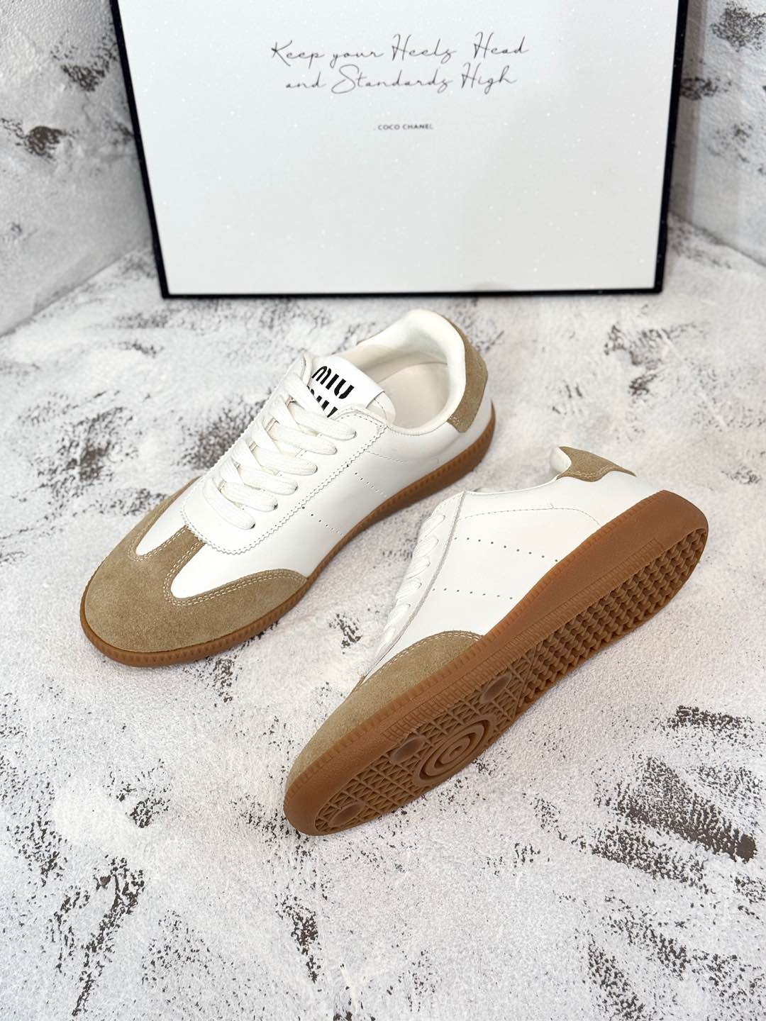 RETRO SNEAKERS IN WHITE LAMBSKIN MIX PEANUT SUEDE - 35