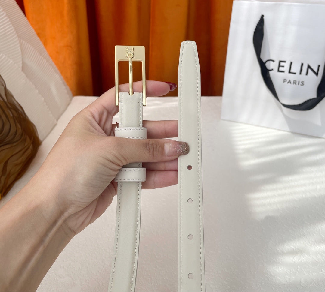 BELT 18MM IN WHITE CALFSKIN WITH RECTANGULAR BUCKLE EMBOSSED LOGO - 30