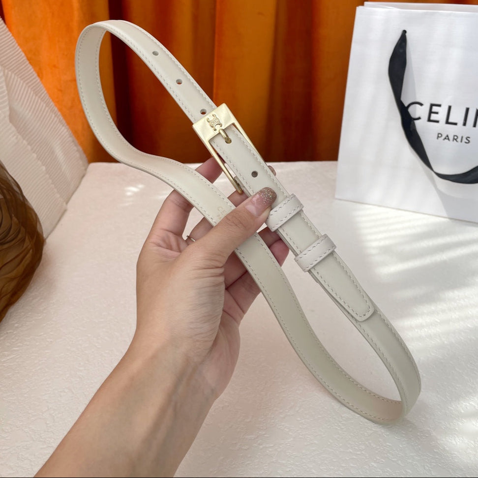 BELT 18MM IN WHITE CALFSKIN WITH RECTANGULAR BUCKLE EMBOSSED LOGO - 30
