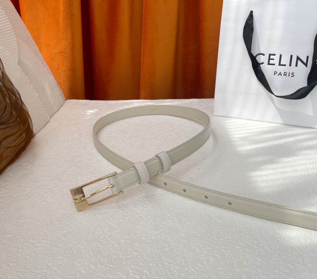 BELT 18MM IN WHITE CALFSKIN WITH RECTANGULAR BUCKLE EMBOSSED LOGO - 30