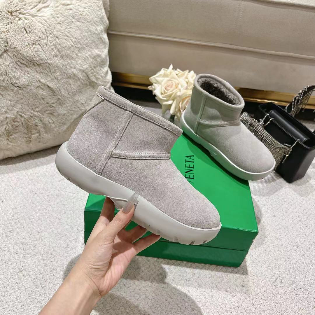 SNAP MINI ANKLE BOOTS IN PALE GRAY SUEDE AND SHEARLING LINING - 35