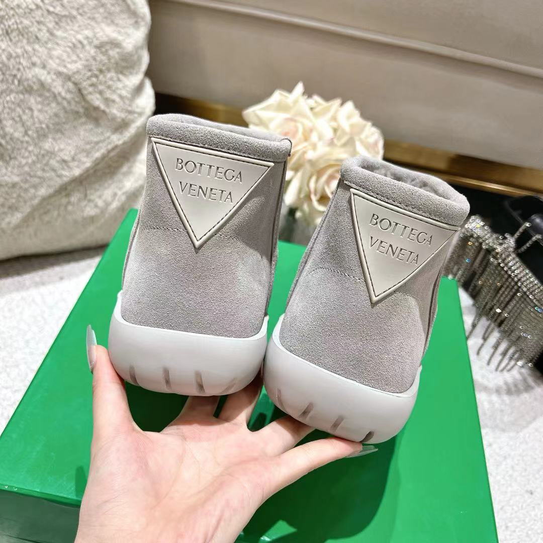 SNAP MINI ANKLE BOOTS IN PALE GRAY SUEDE AND SHEARLING LINING - 35