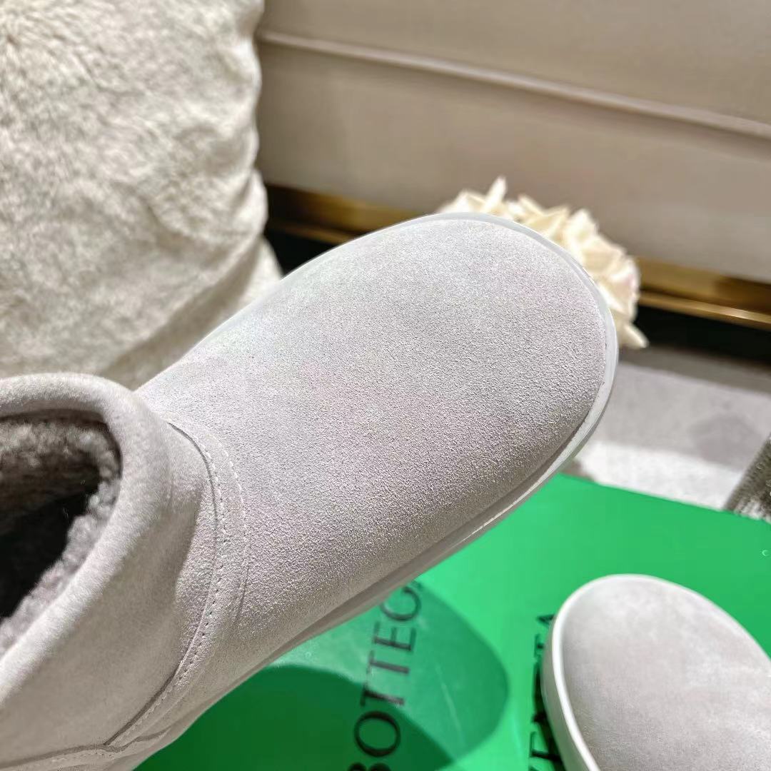 SNAP MINI ANKLE BOOTS IN PALE GRAY SUEDE AND SHEARLING LINING - 35