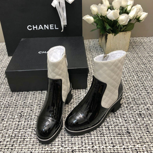 ROUND-TOE SHORT BOOTS BLACK MIX WHITE SHEEPSKIN - 34