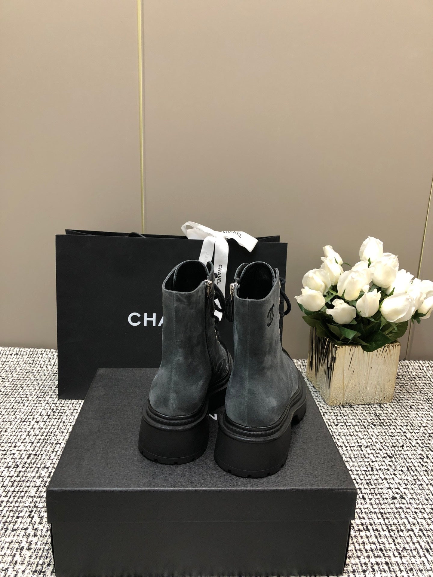 SHORT BOOTS SLATE GREY SUEDE LAMBSKIN - 34
