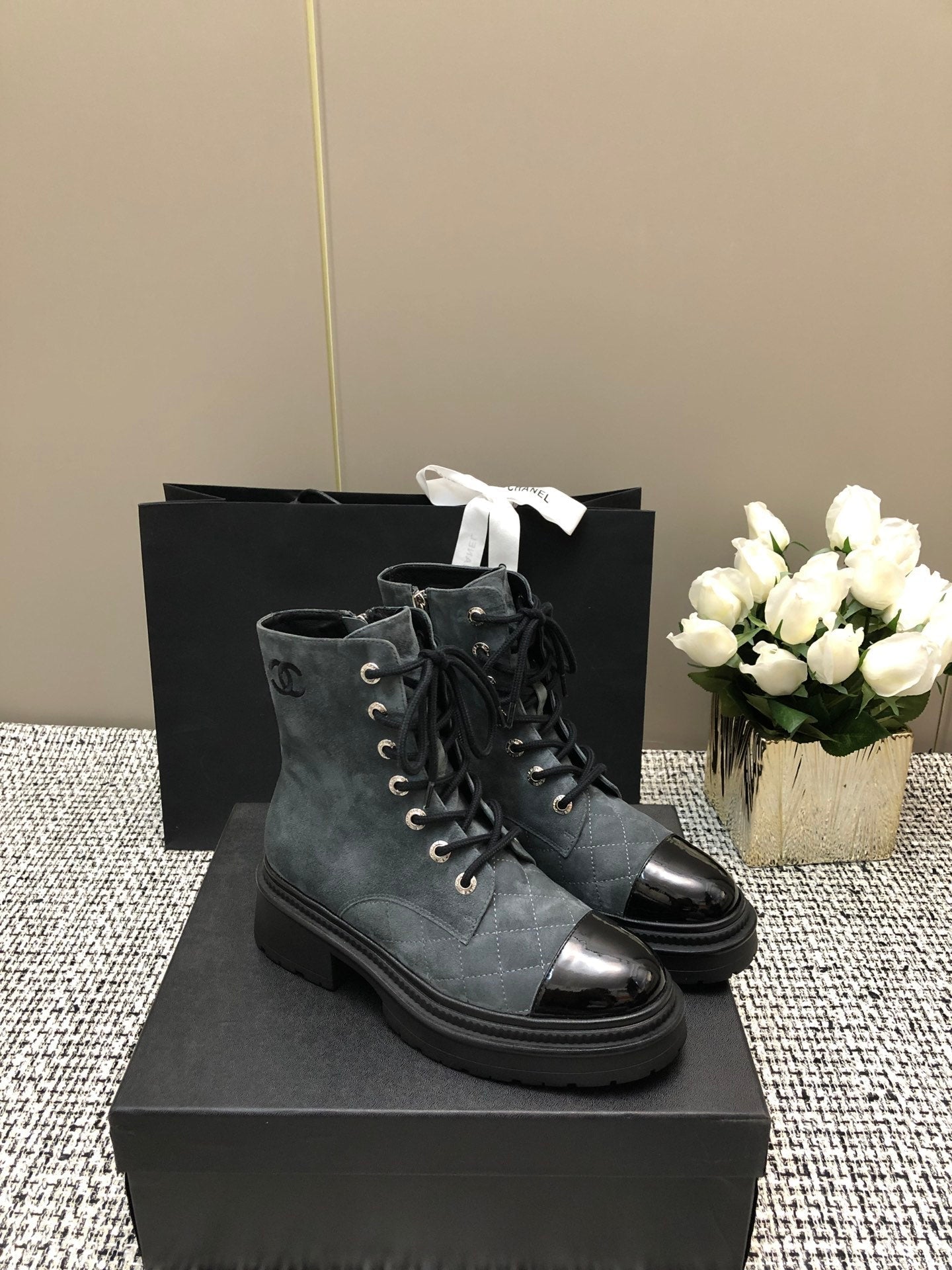 SHORT BOOTS SLATE GREY SUEDE LAMBSKIN - 34
