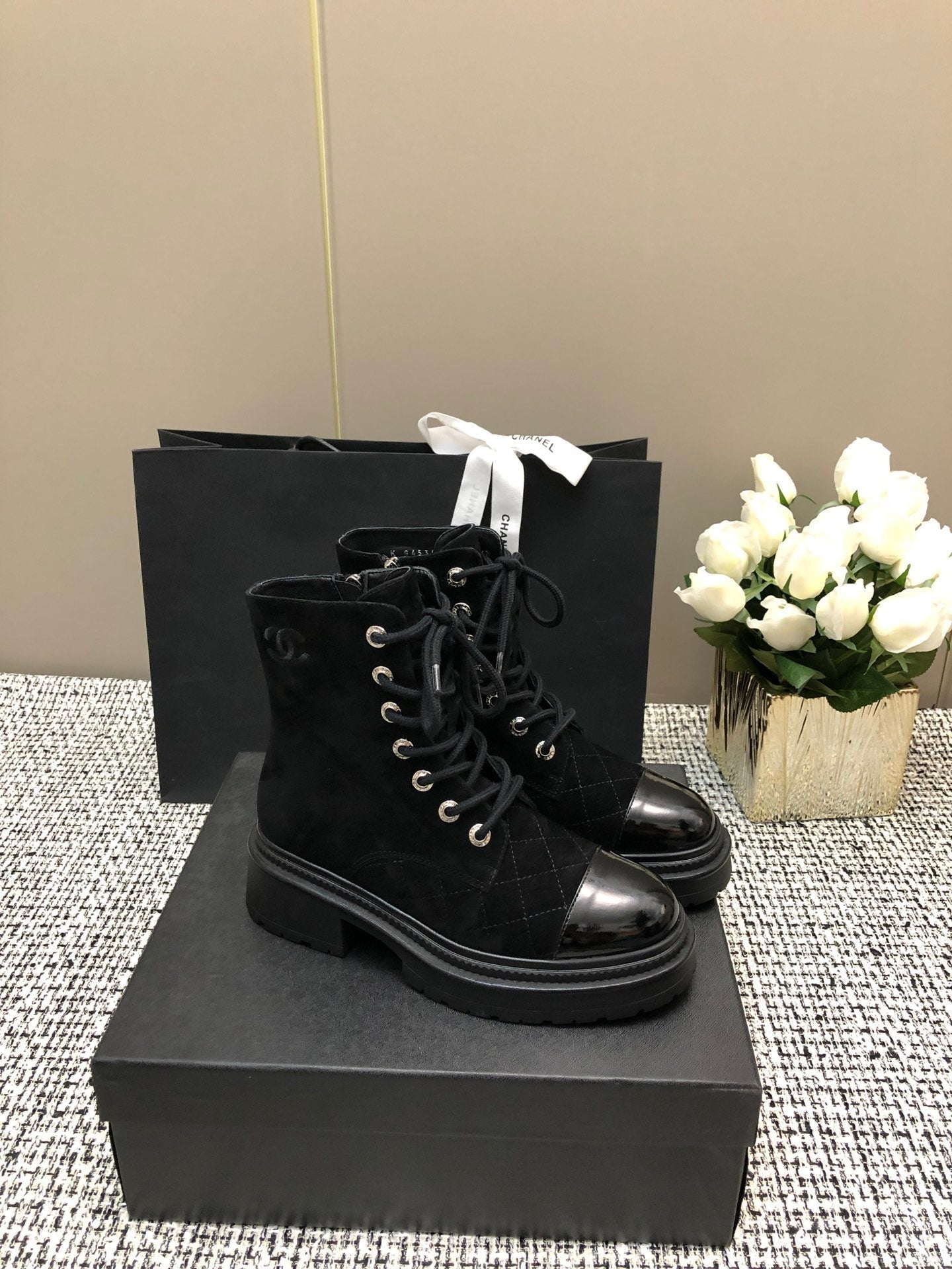 SHORT BOOTS BLACK SUEDE LAMBSKIN - 34