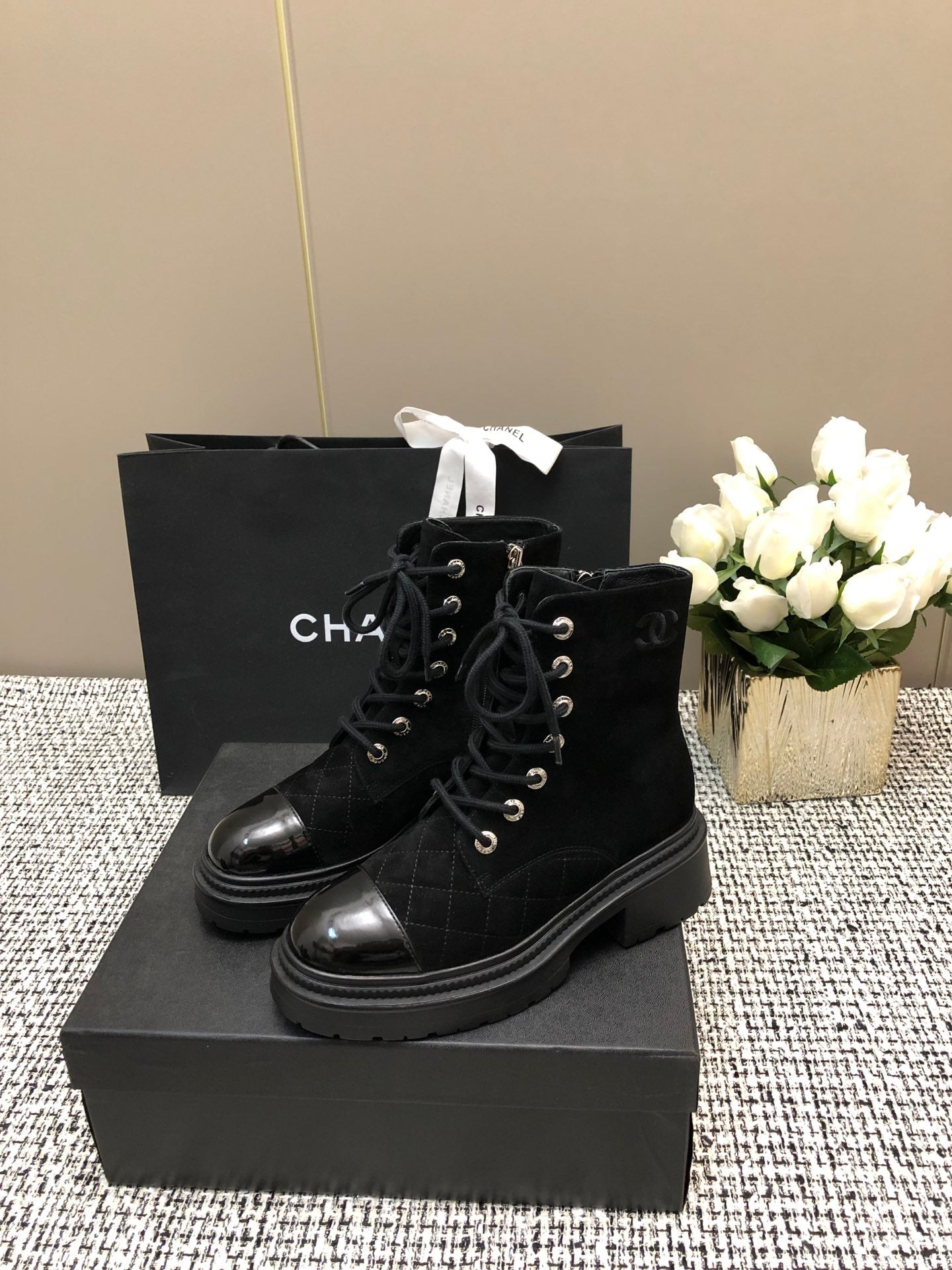 SHORT BOOTS BLACK SUEDE LAMBSKIN - 34