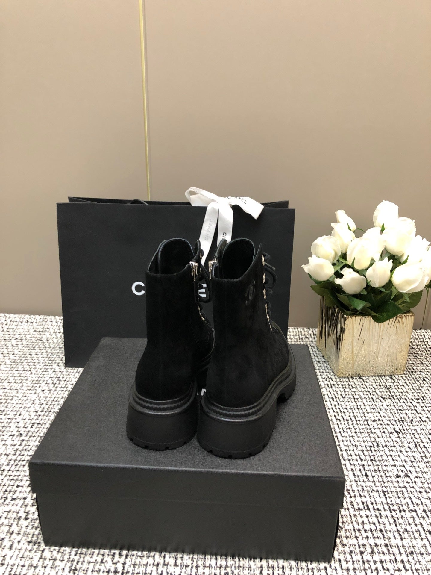 SHORT BOOTS BLACK SUEDE LAMBSKIN - 34