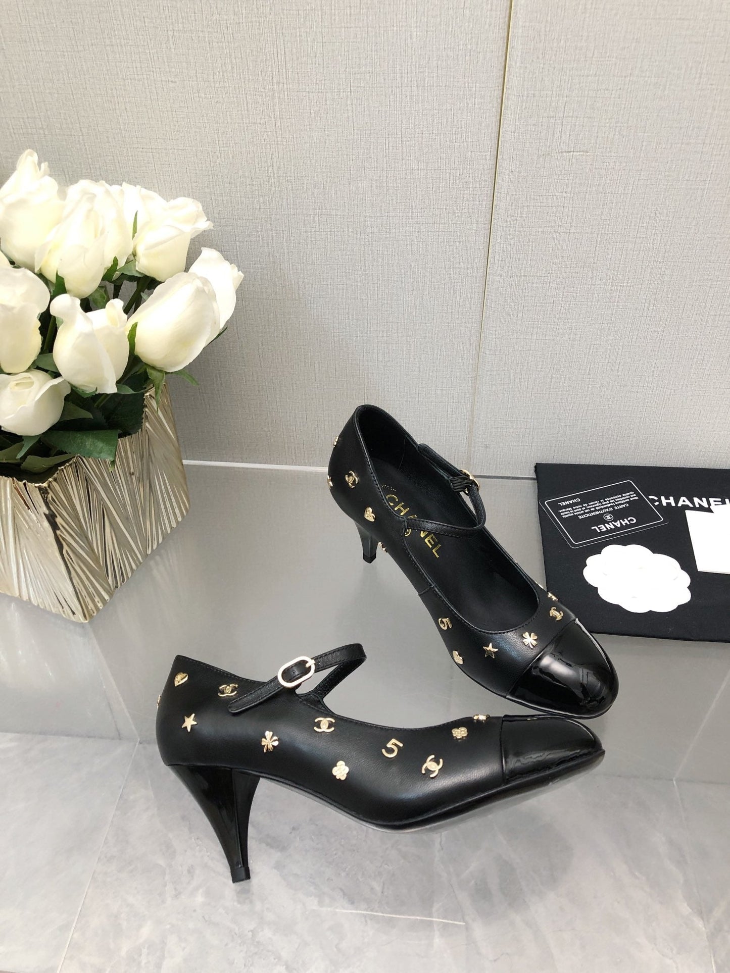 MARY JANE BLACK LAMBSKIN ATTACH METAL - 34
