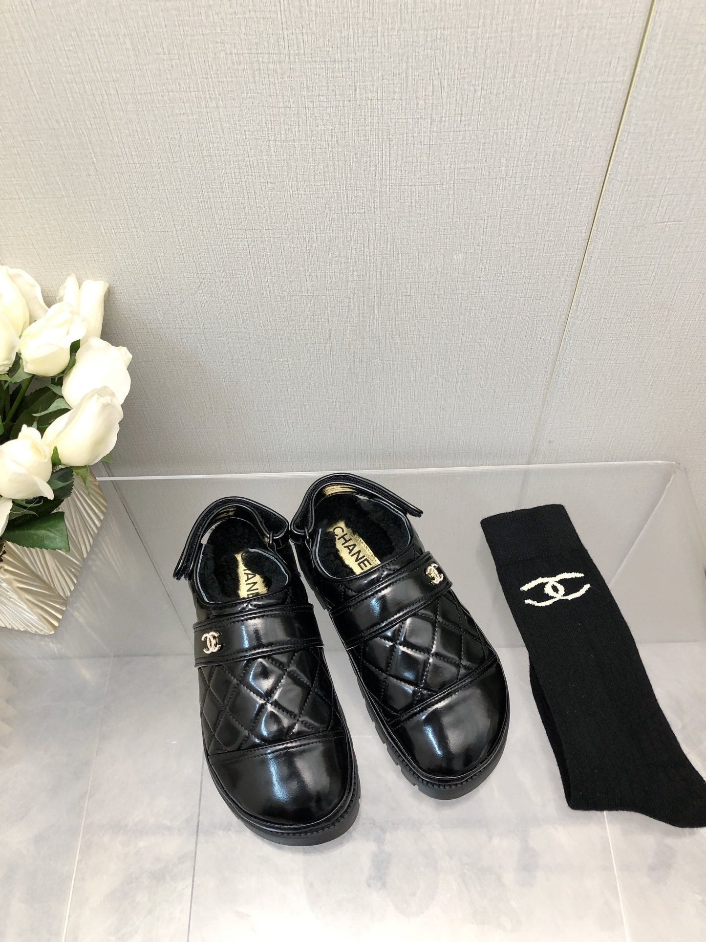 CHUNKY PLATFORM SHEARLING SLIPPER BLACK LAMBSKIN - 35