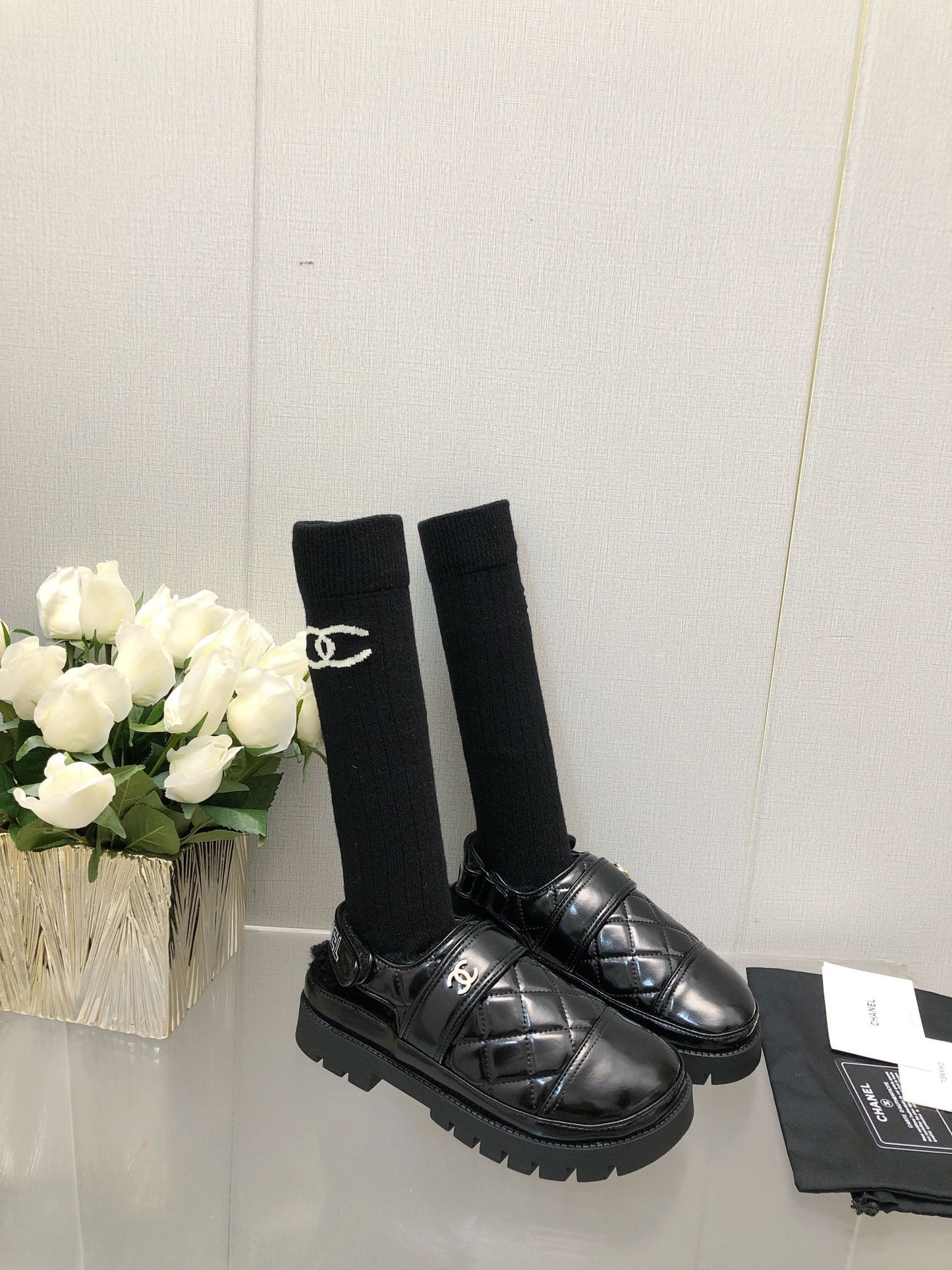 CHUNKY PLATFORM SHEARLING SLIPPER BLACK LAMBSKIN - 35