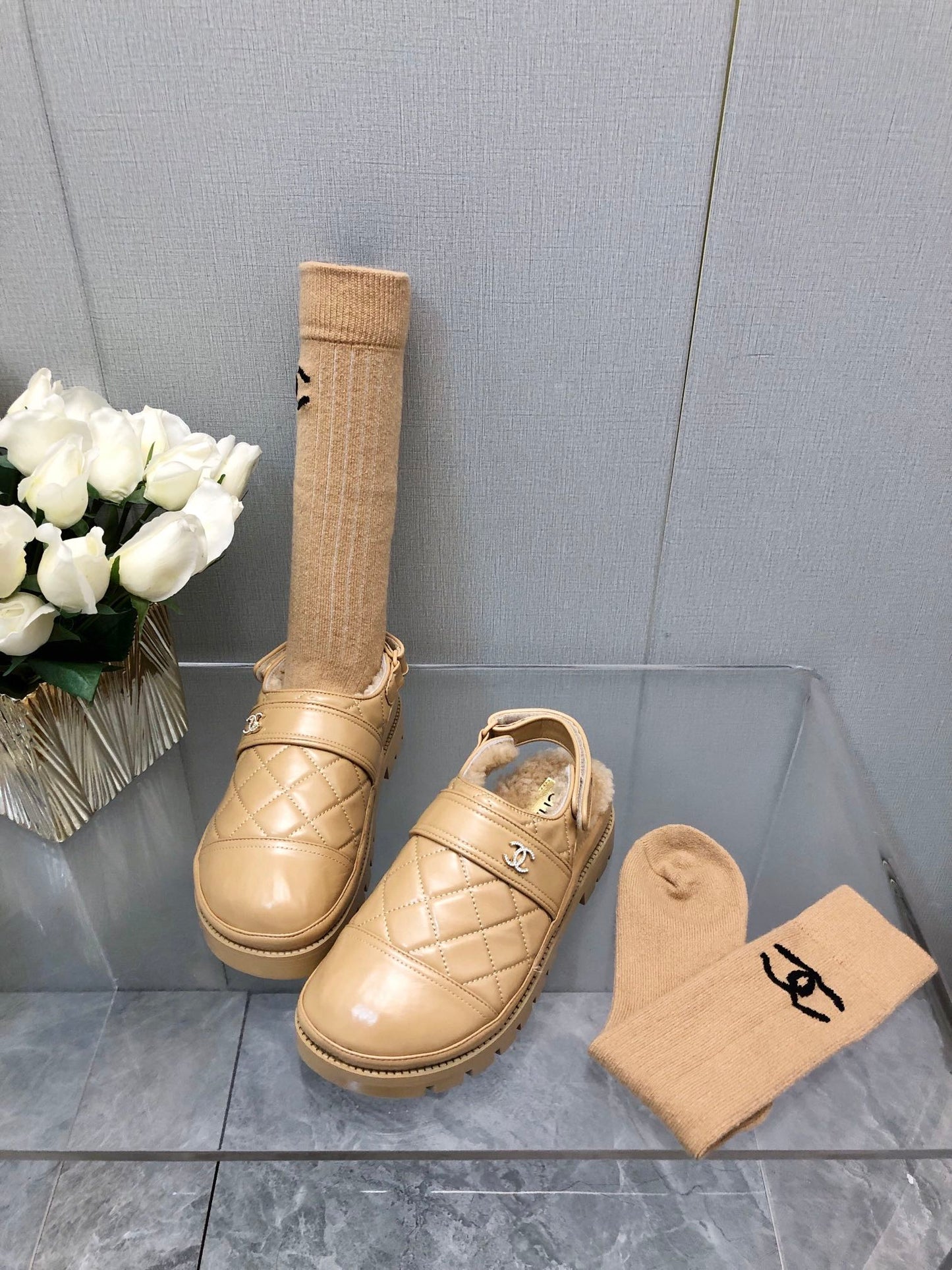 CHUNKY PLATFORM SHEARLING SLIPPER BEIGE CREAM LAMBSKIN - 35