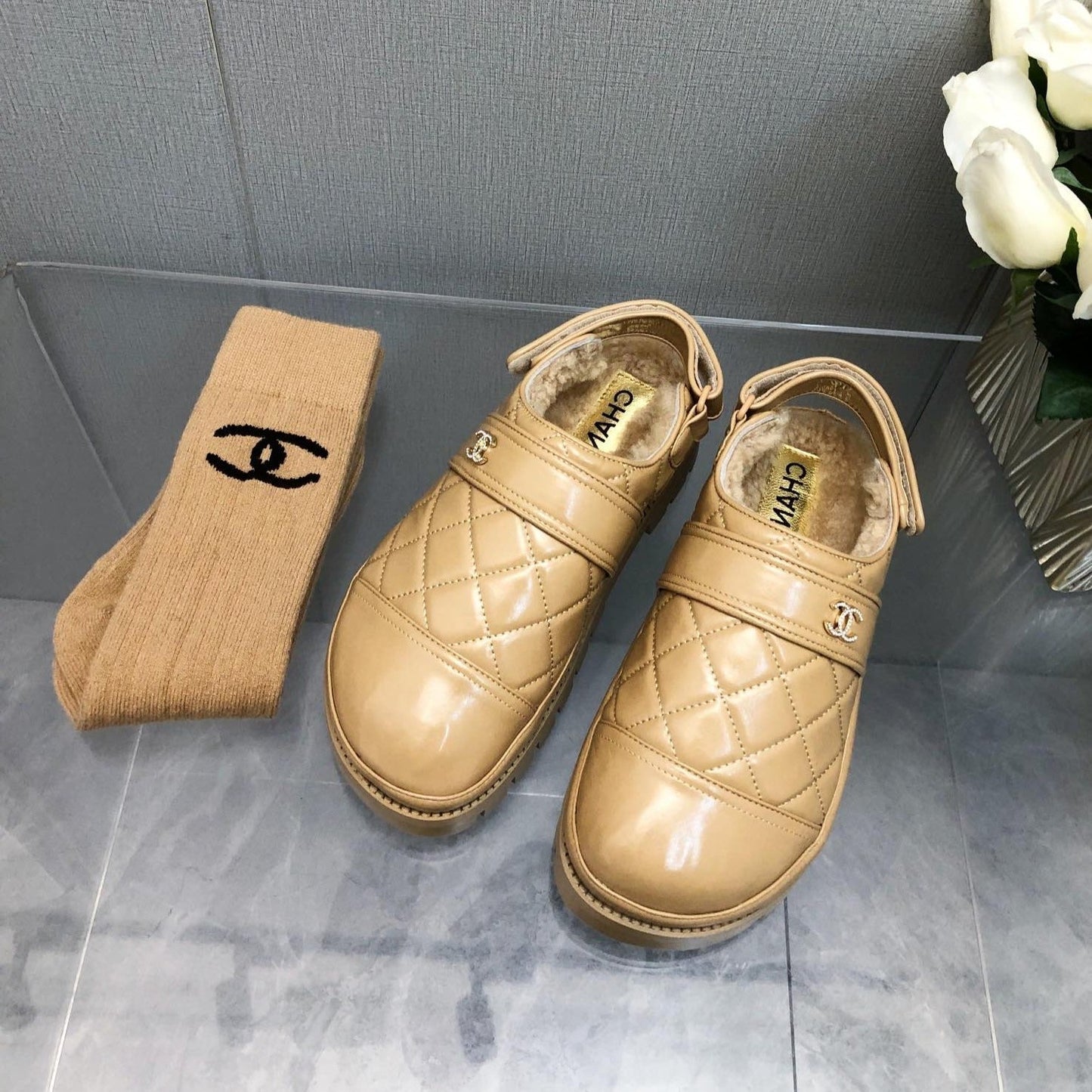 CHUNKY PLATFORM SHEARLING SLIPPER BEIGE CREAM LAMBSKIN - 35