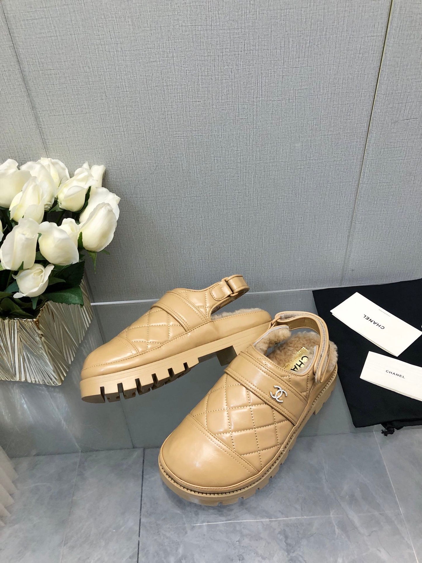 CHUNKY PLATFORM SHEARLING SLIPPER BEIGE CREAM LAMBSKIN - 35