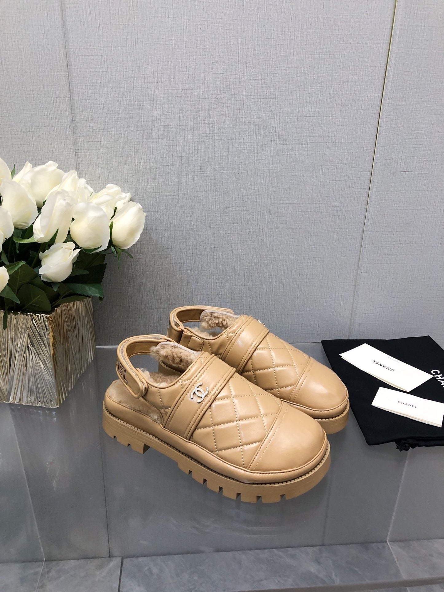CHUNKY PLATFORM SHEARLING SLIPPER BEIGE CREAM LAMBSKIN - 35