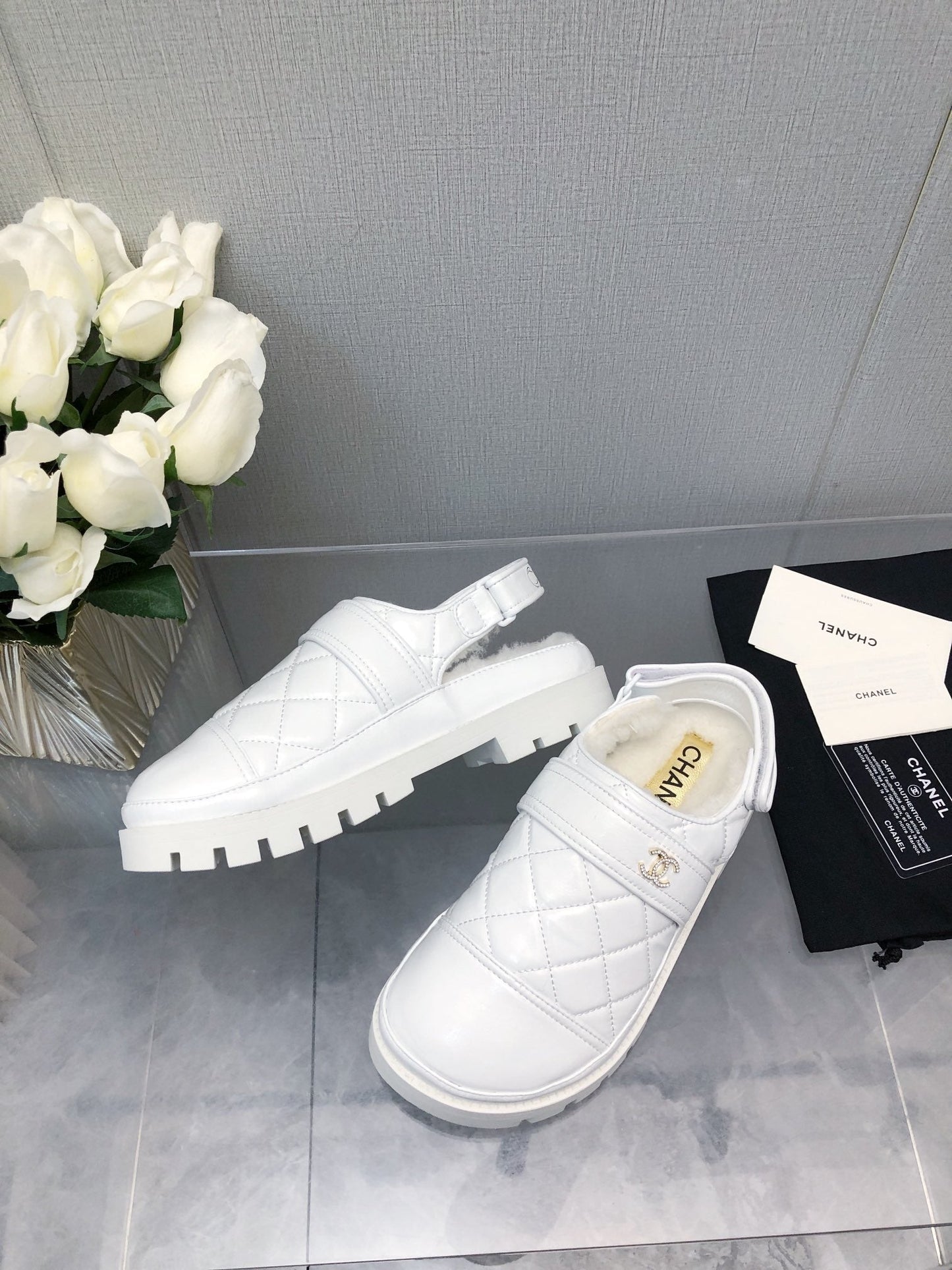 CHUNKY PLATFORM SHEARLING SLIPPER WHITE LAMBSKIN - 35