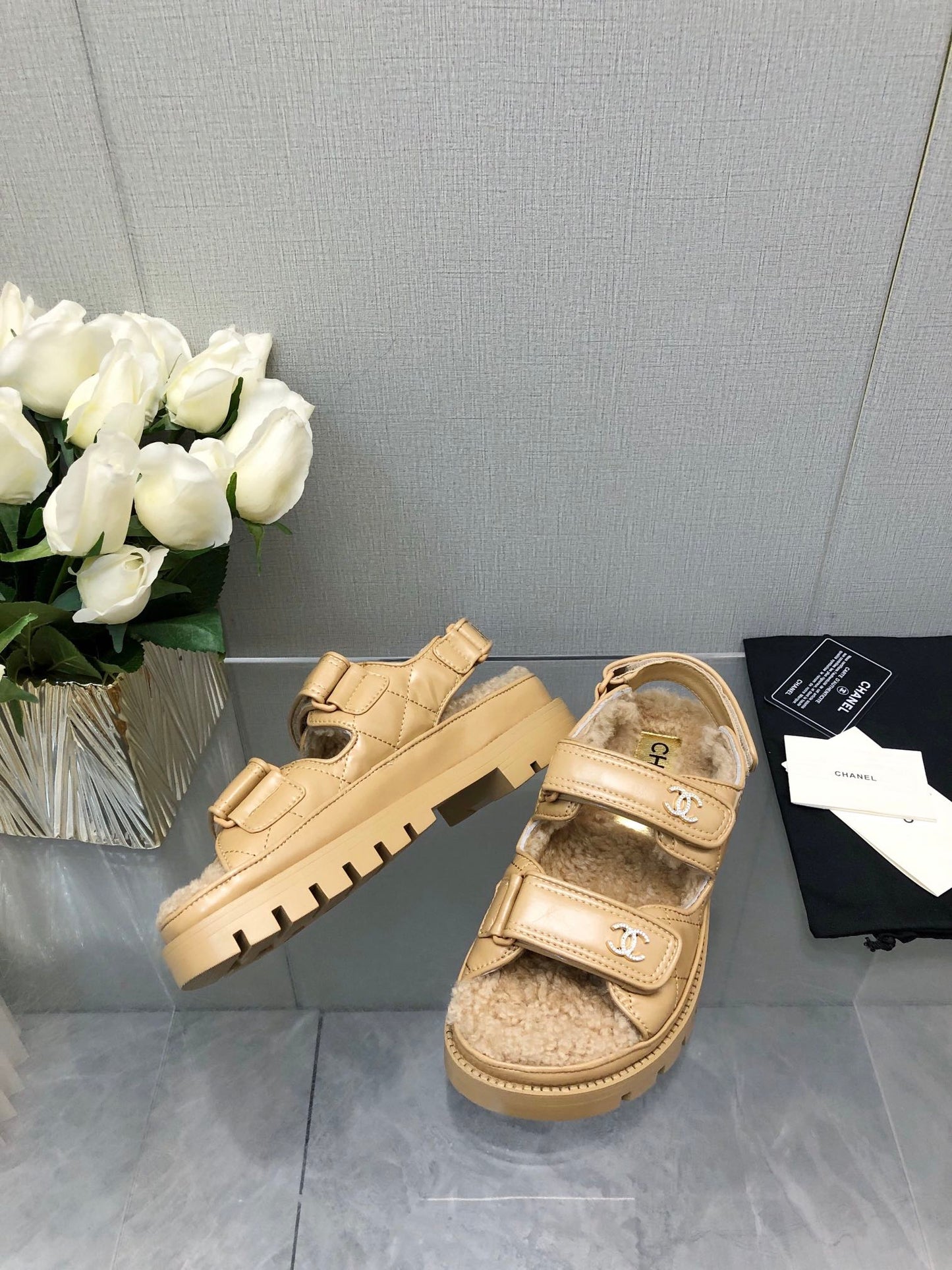 DAD SANDAL YELLOW CREAM LAMBSKIN - 35