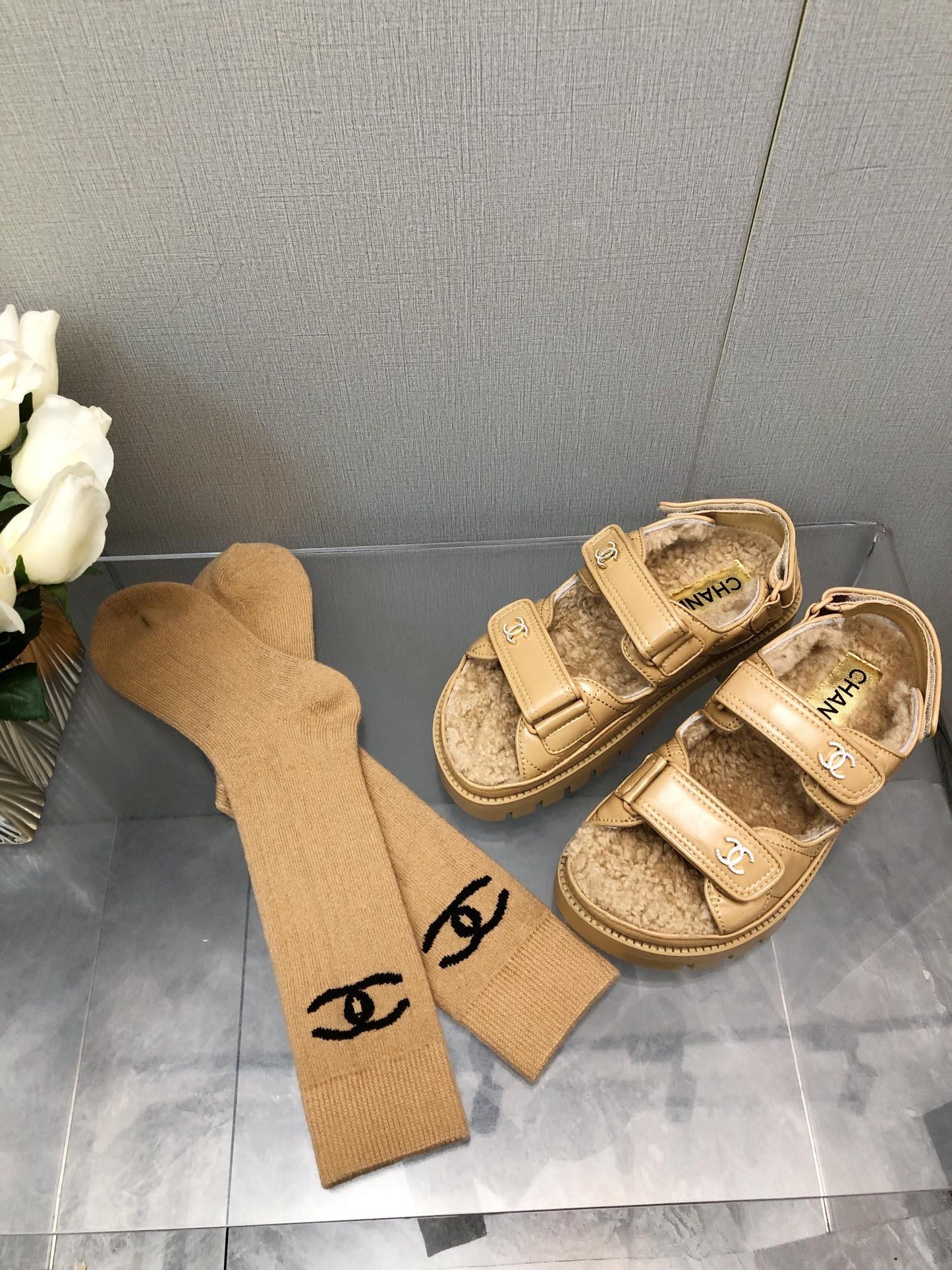 DAD SANDAL YELLOW CREAM LAMBSKIN - 35