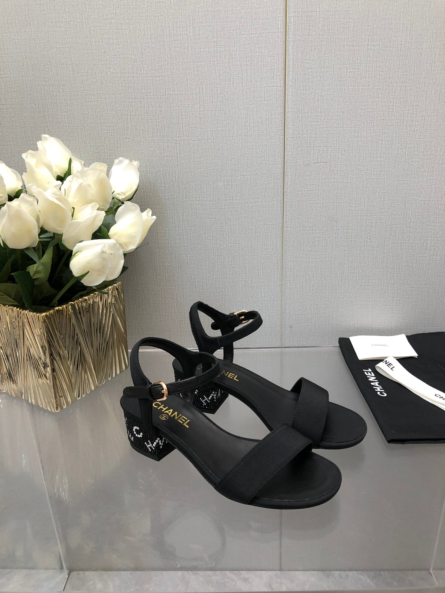 BLOCK HEEL WITH CRYSTAL 5 CM SANDAL IN BLACK FABRIC - 35
