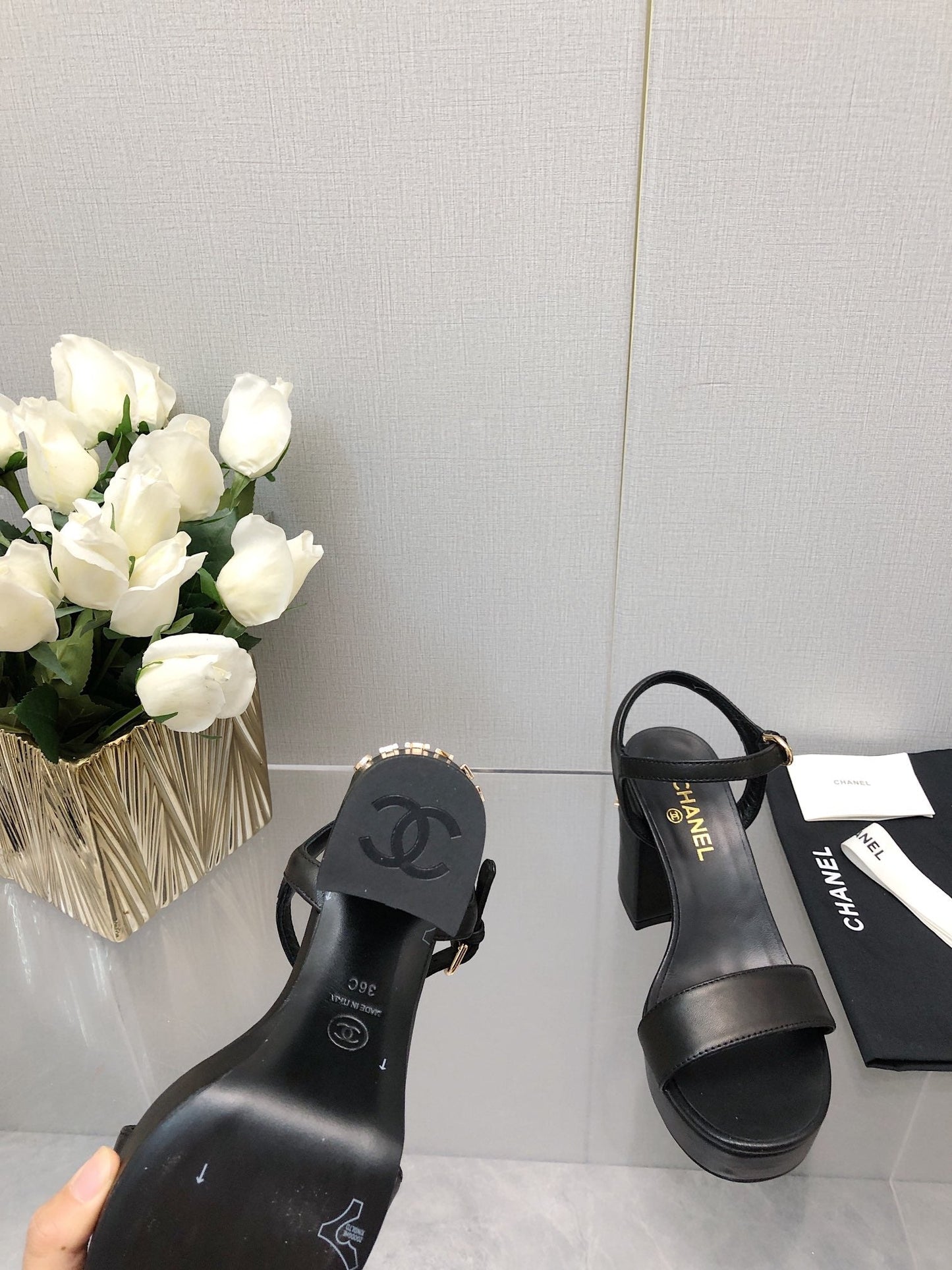 BLOCK HEEL 9 CM SANDAL IN BLACK LAMBSKIN - 35