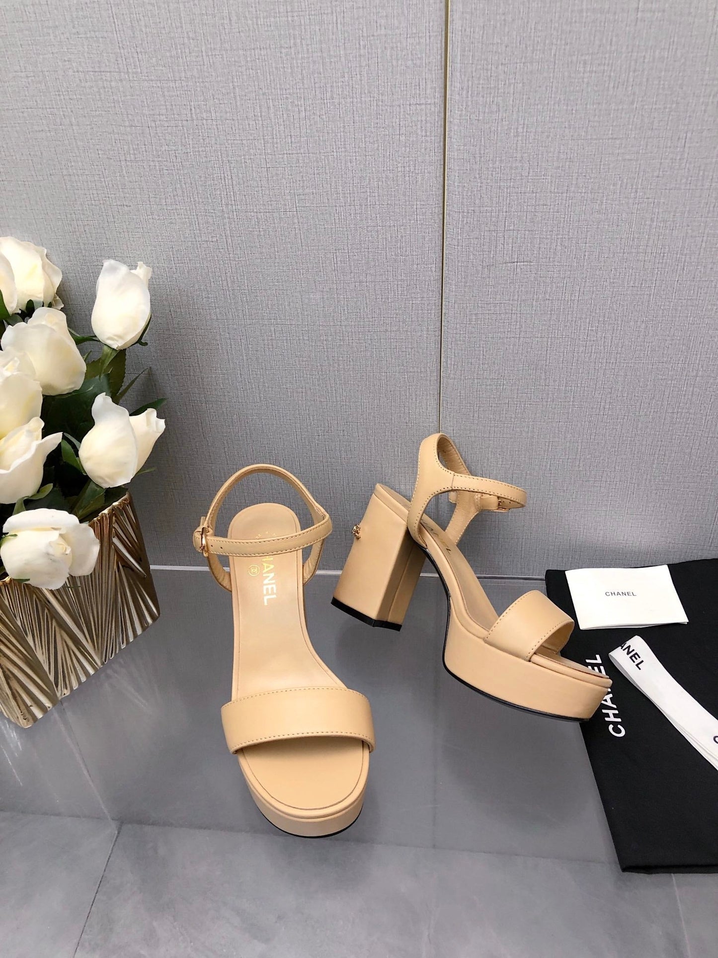 BLOCK HEEL 9 CM SANDAL IN SAND BROWN LAMBSKIN - 35