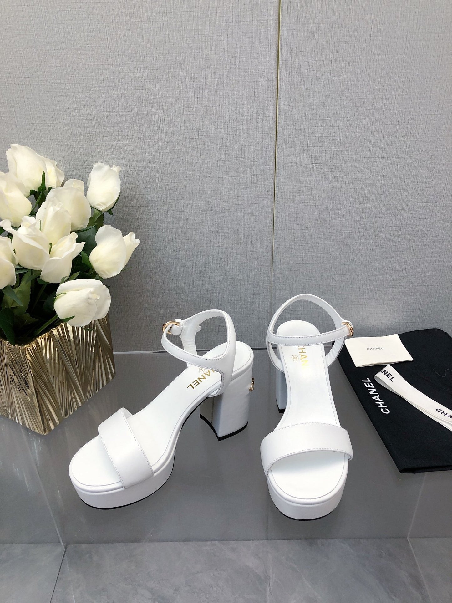 BLOCK HEEL 9 CM SANDAL IN WHITE LAMBSKIN - 35