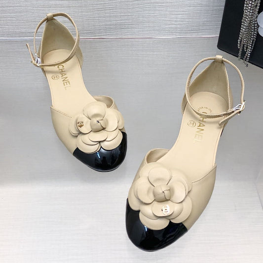 BEIGE MIX BLACK LAMBSKIN CAMELLIA HOLLOW SANDAL - 35