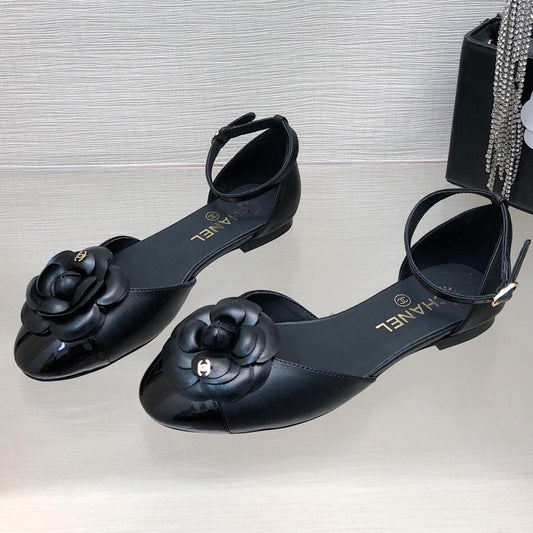 BLACK LAMBSKIN CAMELLIA HOLLOW SANDAL - 35