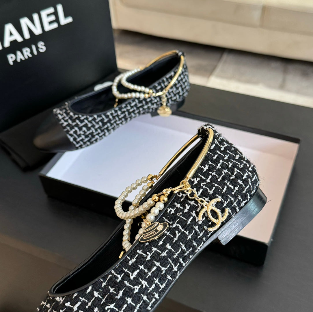 Double Strap Chunky Heel Mary Jane Shoes Black/White Caro - 35