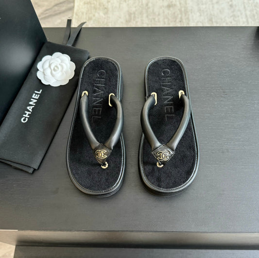 Thick-soled Flip-Flops Lambskin Black - 35
