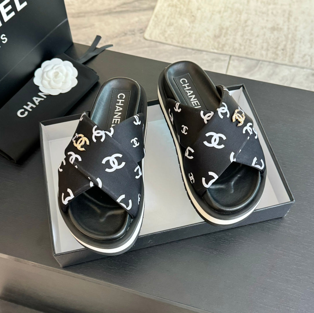 Cross Straps Mule Sandals Lambskin Black - 34