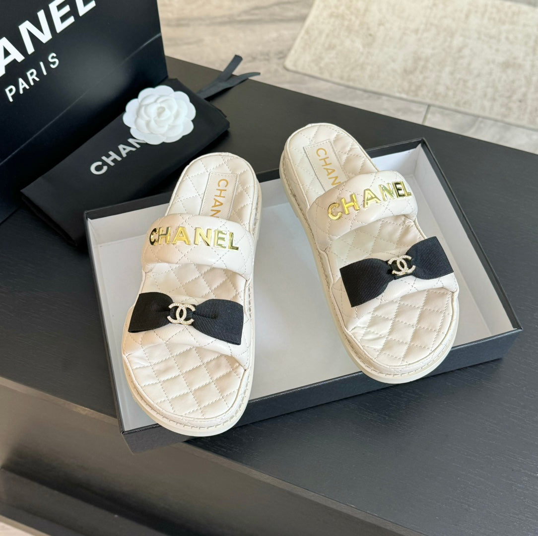 Mule Sandals Lambskin White Black - 34